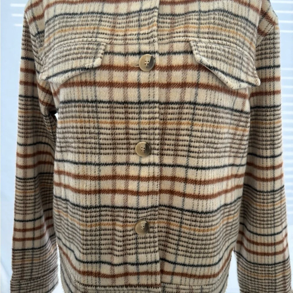 Neutral Plaid Button-Up Shacket Jacket – Cozy Fall Layer (Wool Blend)
